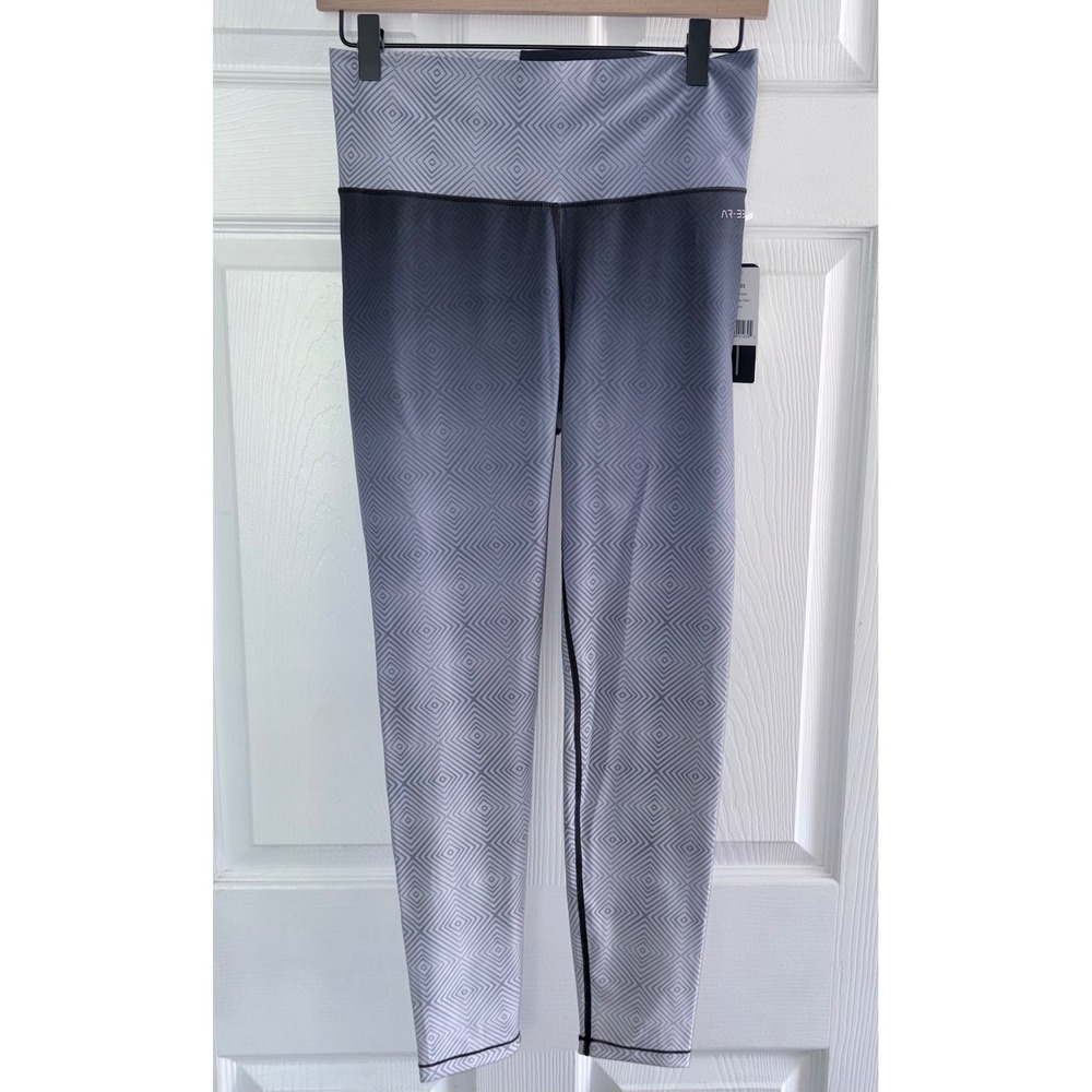 AR-33 Alpha High‎ Waist Leggings Black/ Gray Geometric Print Ombre Size M